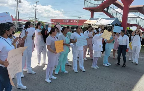 Enfermeras exigen nombramiento permanente en Veraguas