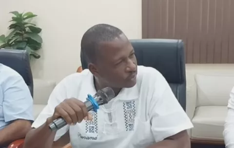 Representante de Colón cuestiona labor de los diputados 