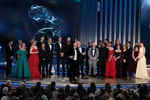 ‘Succession’ y ‘The Bear’ empatan con seis premios Emmy