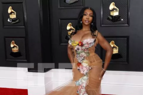 SZA actuará en la gala de los premios Grammy 2024