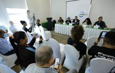  Ambientalistas denuncian inacción del Gobierno con cierre de mina