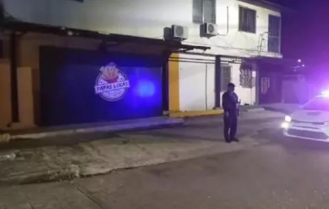 Matan a dueño de Papas Locas mientras trataba de evitar robo