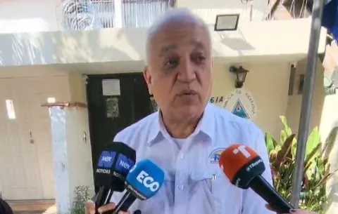 Camacho denunciará a director de asesoría legal del TE