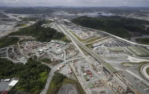 Cierre de mina se suma a presiones crediticias de Panamá