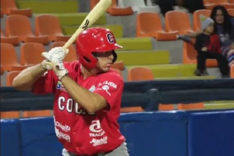 Coclé y Panamá Metro jugarán la serie final juvenil de béisbol