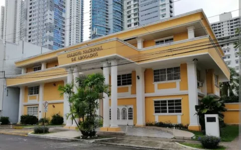Colegio de Abogados: Negar expediente es un 'nefasto precedente'