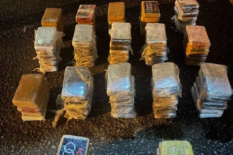 Interrumpen cargamento de droga que iba rumbo a Europa