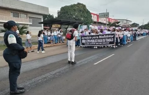 Mamá de diputada juvenil: 'Yo sé lo que pasó'