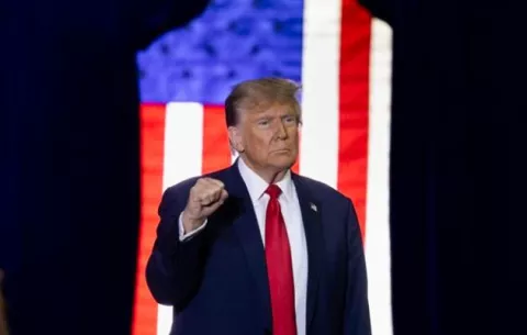  Trump pide al Supremo que intervenga en pleito sobre inmunidad 
