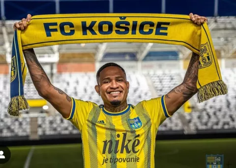 Eric Davis jugará en  Kosice de Eslovaquia
