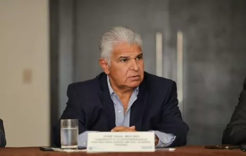 Martinelli sigue siendo candidato, la decisión la tomará el TE