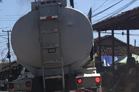 Moradores de Guararé y Las Tablas están cansados por la falta de agua