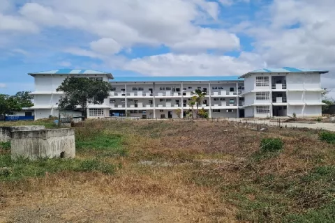 Ocho años y aún no entregan el Colegio Secundario de Los Pozos