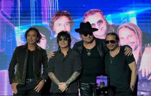 Alejandro Sanz interpretará 'Vivir sin Aire' 