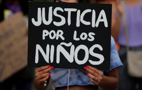 Activista revelará redes de pornografía y proxenetas 