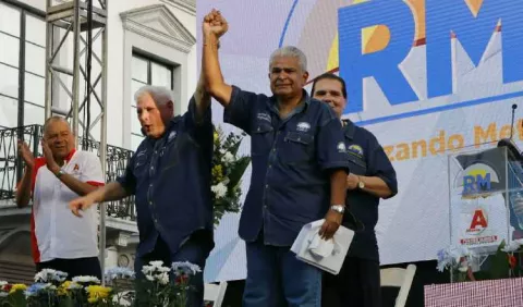 Desesperación ciega a enemigos de Martinelli