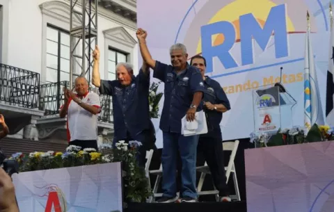 Martinelli y Mulino prometen acabar con 'gobiernos gordos a costa de un pueblo flaco"