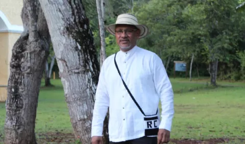 Roger Coronado, un apasionado del folclore