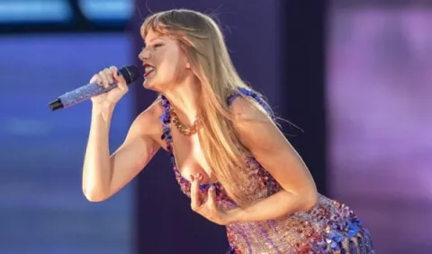 ¿Padre de Taylor Swift se fue de Australia?