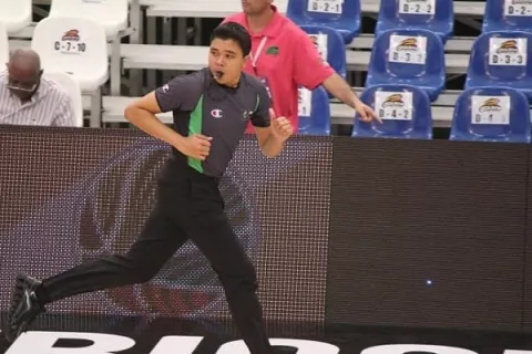 Panameño Anaya en la lista preliminar de árbitros FIBA, para los Juegos de París