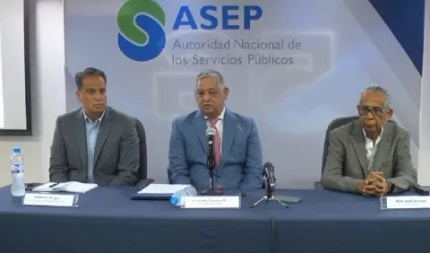 Telecomunicaciones en Panamá quedaría con 2 empresas por varios años
