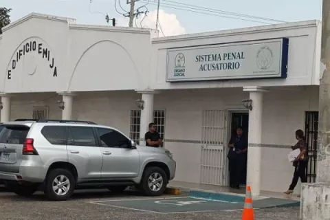 Arresto domiciliario para señalado por compensaciones fraudulentas