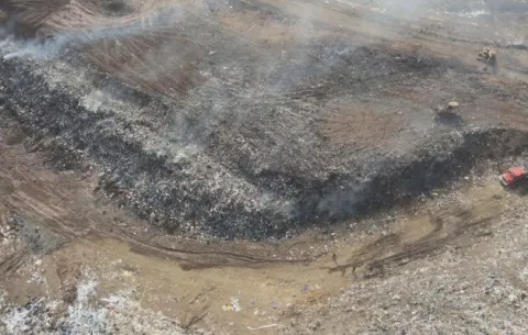 Bomberos logran extinguir el incendio en Cerro Patacón