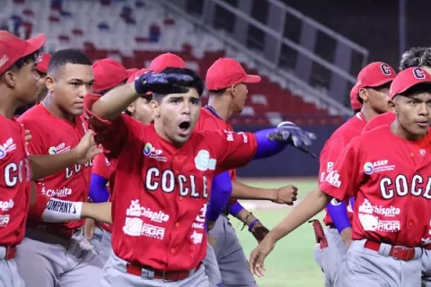 Coclé vence a Metro, obliga al séptimo juego en el juvenil