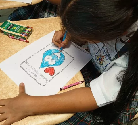 Enseñan a los niños a cuidar el agua en Colón