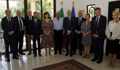 Embajadores de Europa se reúnen con Mulino; piden elecciones transparentes
