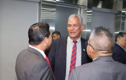  Asamblea ratifica a Hamed Tuñón como administrador de la ARAP