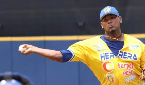Herrera avanza a la 'Ronda de Ocho' equipos en el béisbol mayor