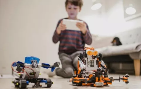 Vulnerabilidades en juguetes inteligentes ponen a los niños 