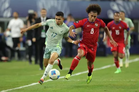 Panamá perdona y termina goleada ante México
