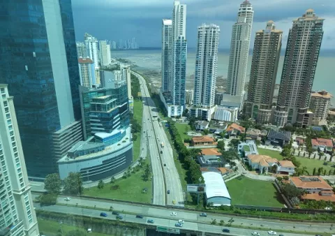Panamá sale de la lista de alto riesgo por blanqueo 