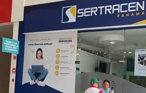 Se quejan de empresa que expide licencias de conducir