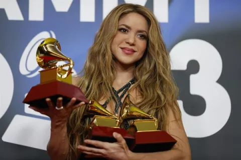 Shakira lanza el disco 'Las mujeres ya no lloran'