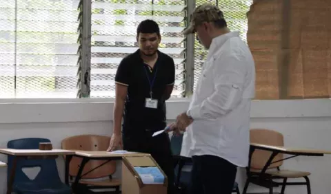 Voto joven será decisivo en elecciones del 5 de mayo
