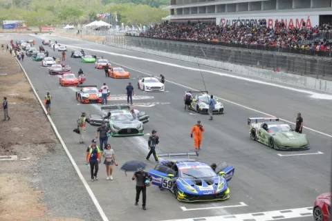 Juan Diego Hernández gana el GT Challenge de las Américas