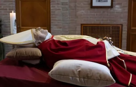 Funeral de los papas: Aquí los cambios que propuso Francisco
