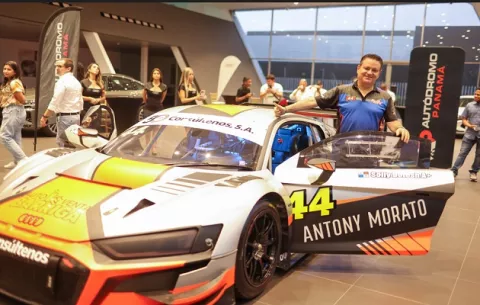 Solly Betesh presenta su potente  Audi R8 EVO II GT3