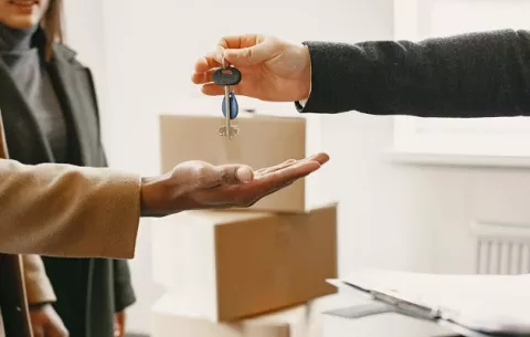 ¿Qué debe considerar al optar por un préstamo hipotecario?
