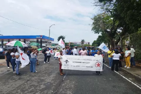 Universitarios colonenses amenazan con cerrar las calles