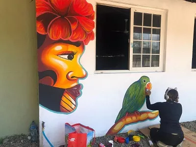 Los Santos: Plasman hermosos murales en la fonda El Ciruelo 