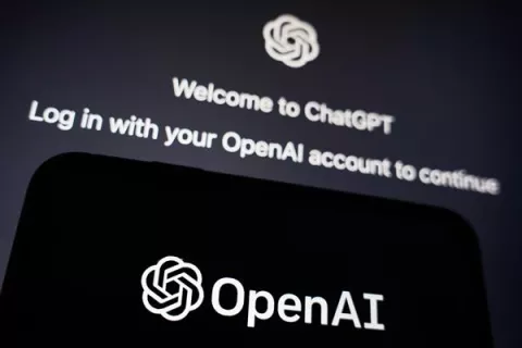 OpenAI transcribió un millón de horas de videos de Youtube