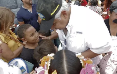 Mulino: "Más Chen Chen y empleo para las familias panameñas"