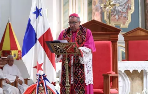  Monseñor Ulloa pide hacer una elección consciente y responsable