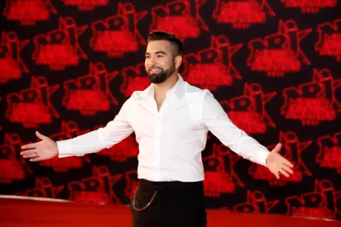 Kendji Girac, cantante francés, herido gravemente de bala