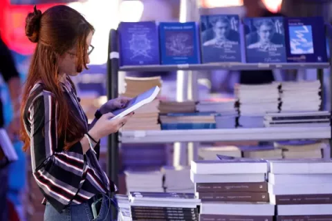 Día del Libro: ¿A los jóvenes no les gusta leer?