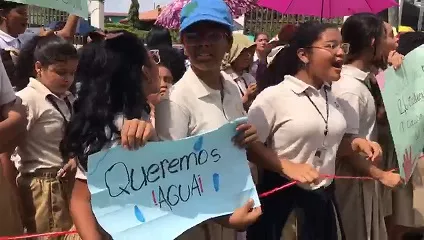 Protesta en Malambo por derrame de aguas servidas 